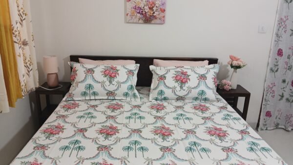Zinnia 250 TC 100% Cotton Printed King Size Bedsheet With 2 Pillow Covers, White Pink.