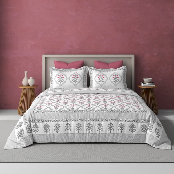 Flawlessly fresh-300 TC premium percale weave.100% cotton, block print, super king size bedsheet set. Rose pink.